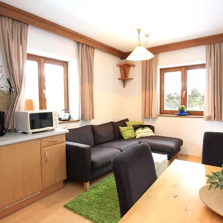 Daire Comfortable Apartment Near Krimml Waterfalls *